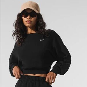 ALO Cropped Accolade Black Women's Crewneck Sweatshirt
